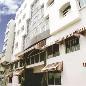 2* فندق رويلتون